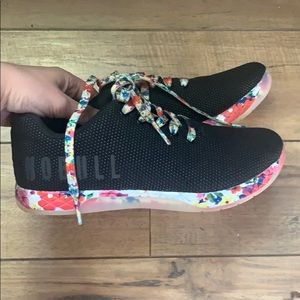No bull Daisy trainers